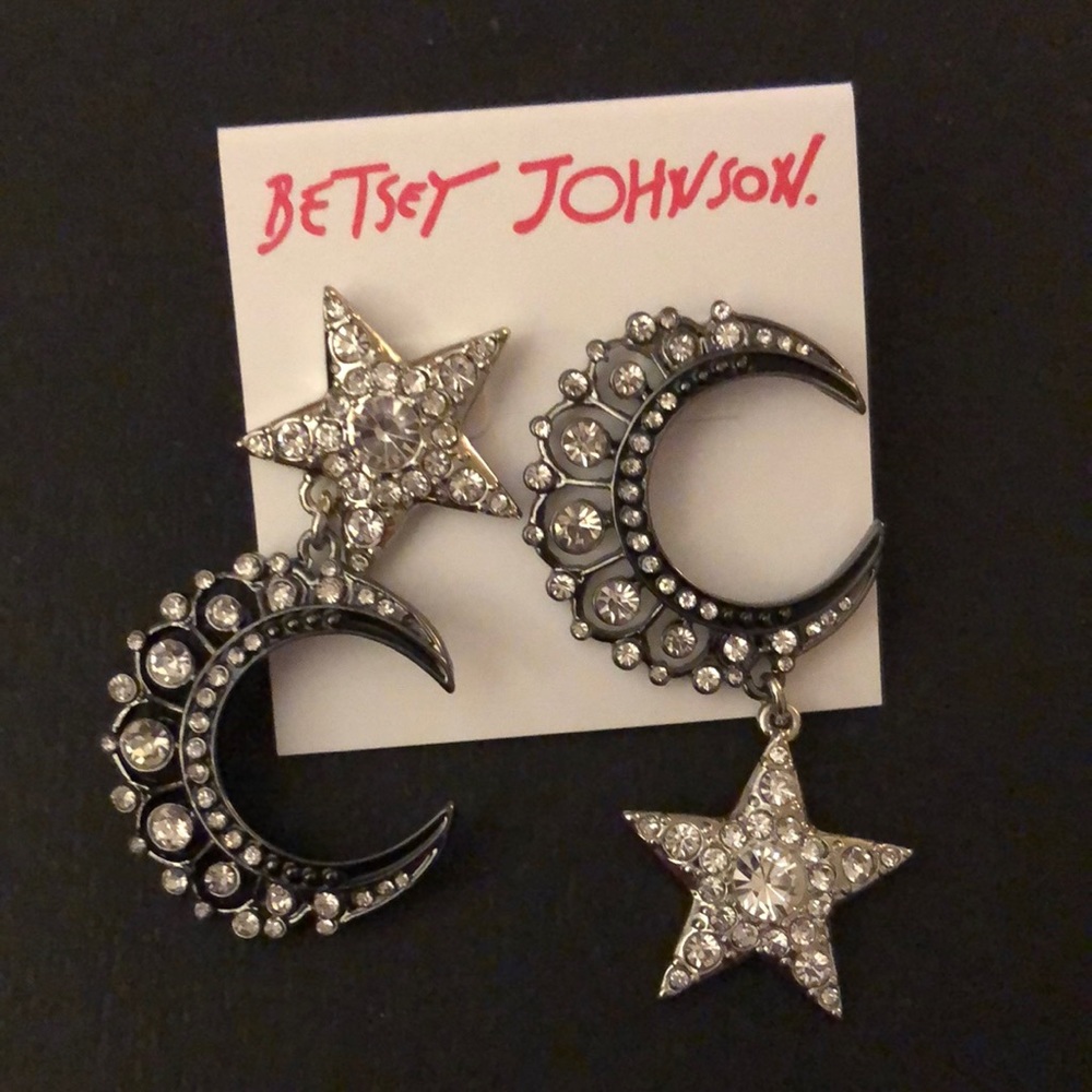 Betsey Johnson Silver & Gunmetal Tone Moon & Star Mismatch Drop Earrings NWT